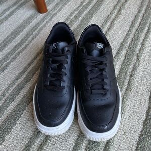 Air Force Ones Black Nike Sneakers
